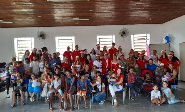 Hospital Moinhos de Vento distribui mais de mil presentes a entidades assistenciais